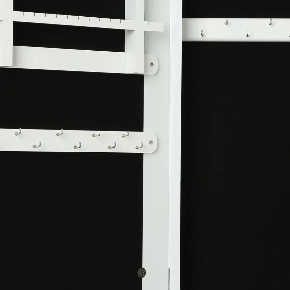 Armoire à bijoux blanche