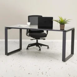 Bureau droit design 'BAKUS' en bois finition naturelle et métal blanc