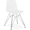 Chaise design 'GAUDY' blanche avec pied en métal chromé