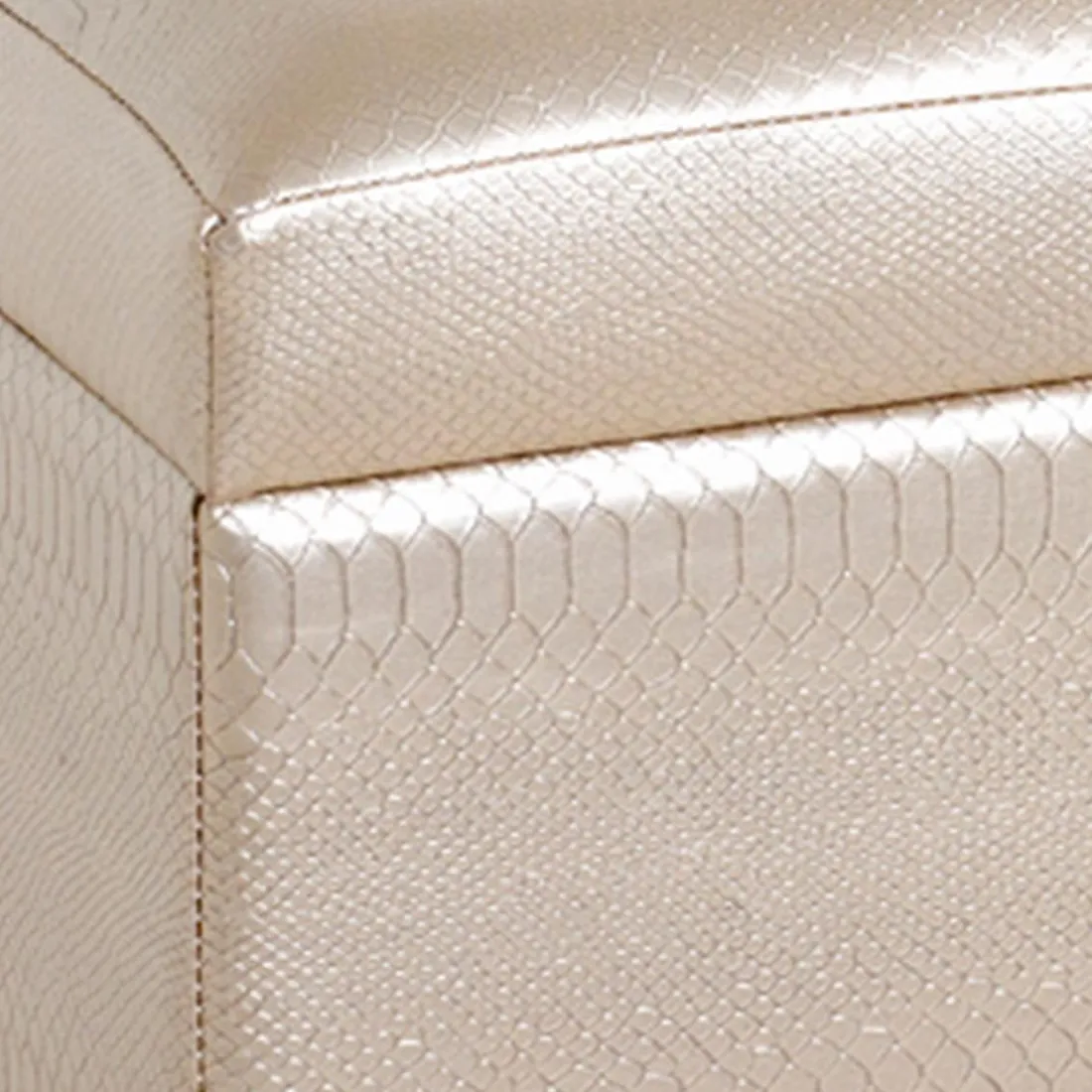 coffre de rangement simili cuir doré
