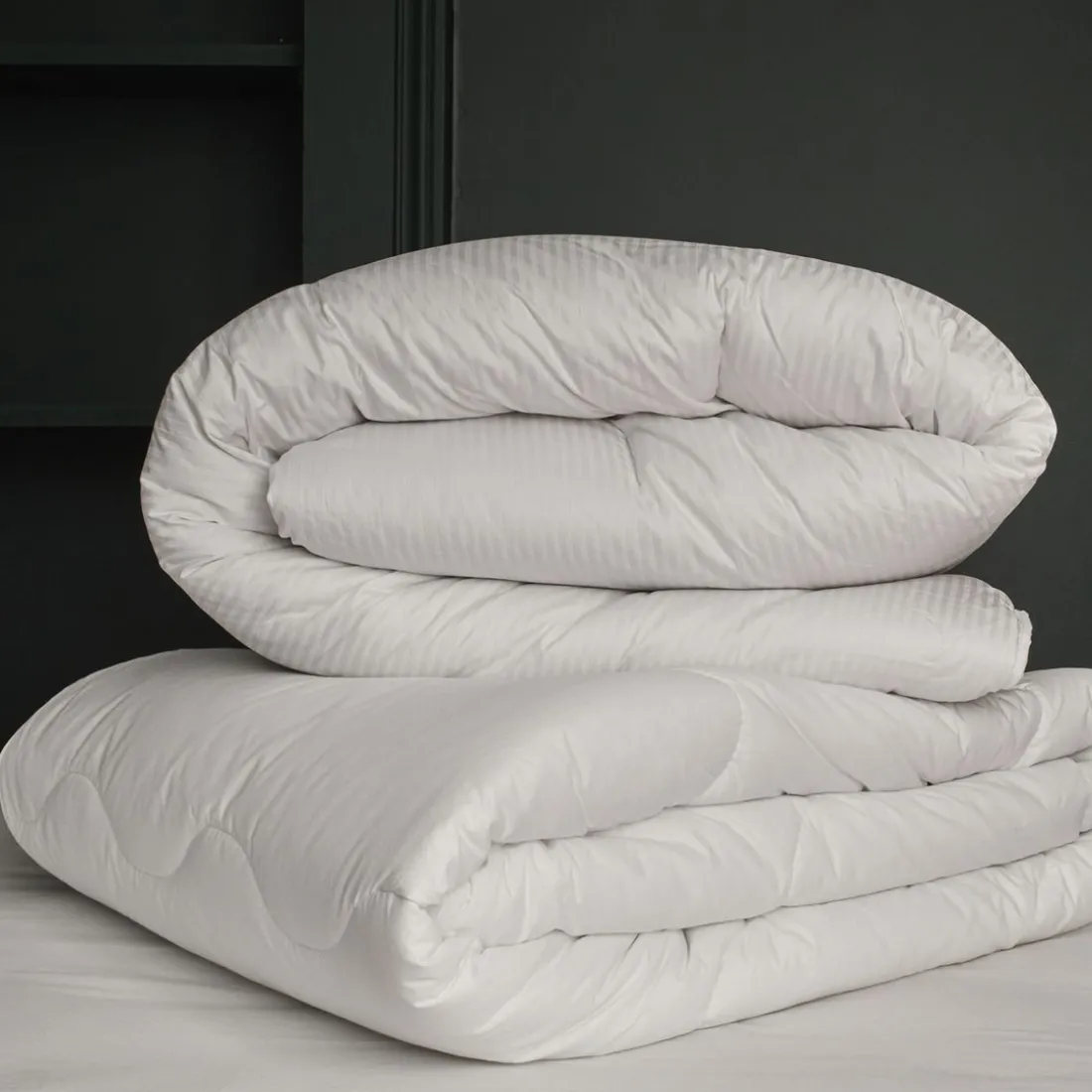 Couette bébé synthétique 300 grm² enveloppe coton Eden Essix - Blanc