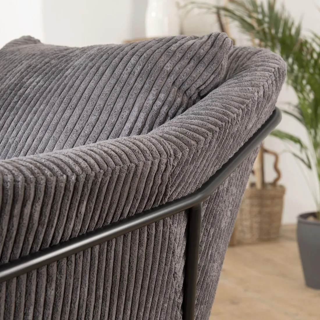 Fauteuil Tissu AGATHE Velours Cotelé Gris Anthracite Pieds Évasés Métal