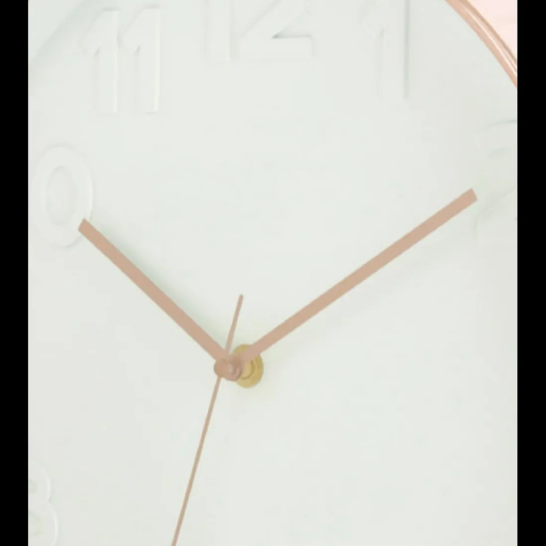 Horloge Ronde Blanche Et Cuivre