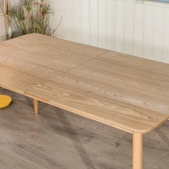 La table à manger CORTE design intempore style scandinave élégant 6 à 8 personnes rallonges extensibles