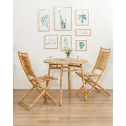 La table à manger IPOH avec son design rustique et épuré facile à monter pour 4 personnes