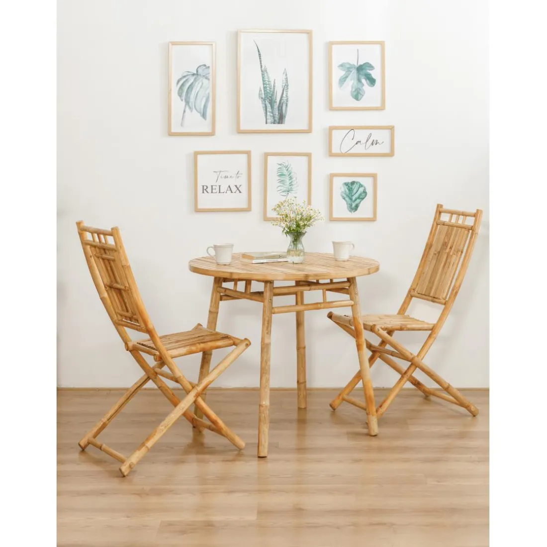 La table à manger IPOH avec son design rustique et épuré facile à monter pour 4 personnes