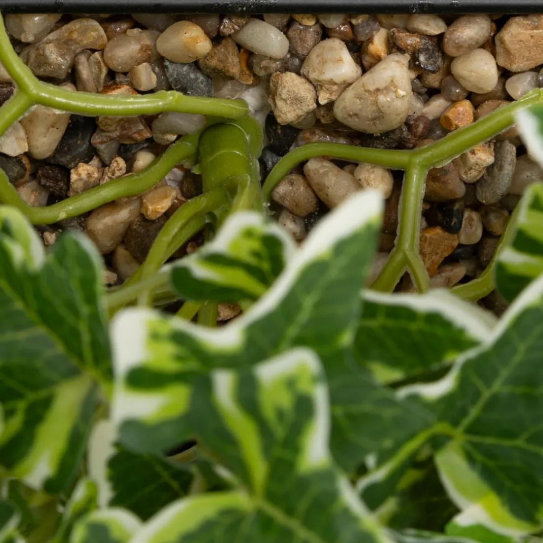 Plante artificielle suspendue Curt Pot métal noir