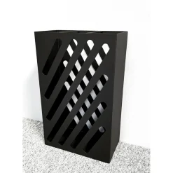 Porte parapluies en métal laqué noir et motif découpé