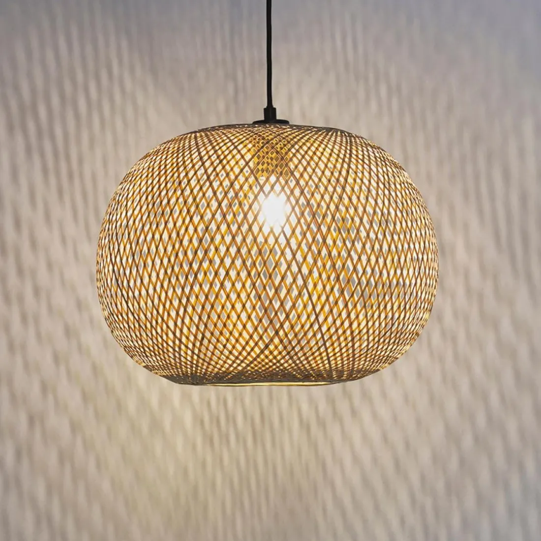 Suspension ronde 'CASIMIRA MINI' en bambou naturel