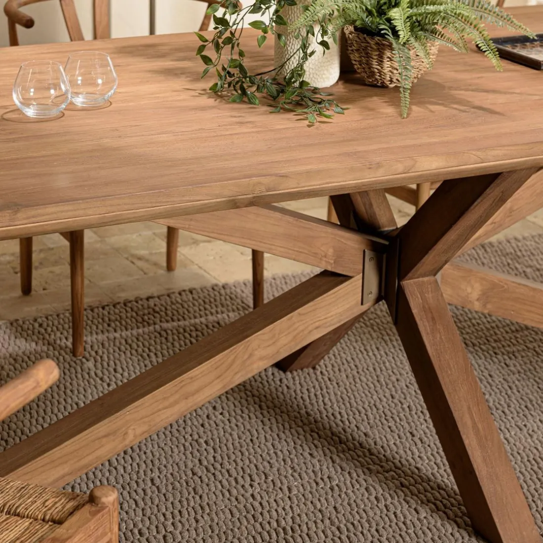 Table à manger rectangulaire 240x100cm en bois teck recyclé
