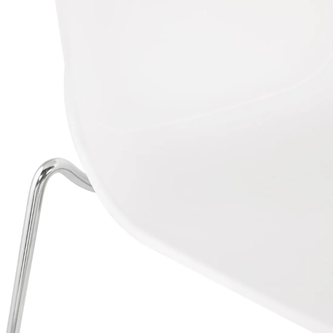 Tabouret snack mi-hauteur 'BERLIN MINI' blanc empilable avec pied en métal chromé