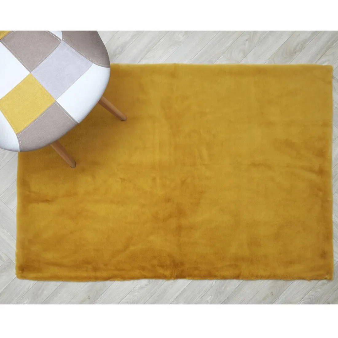 Tapis Imitation Poil Fin Moutarde 120x170cm en polyester
