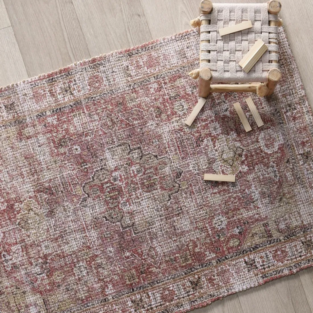 TAPIS MULTICOLORE POOLA