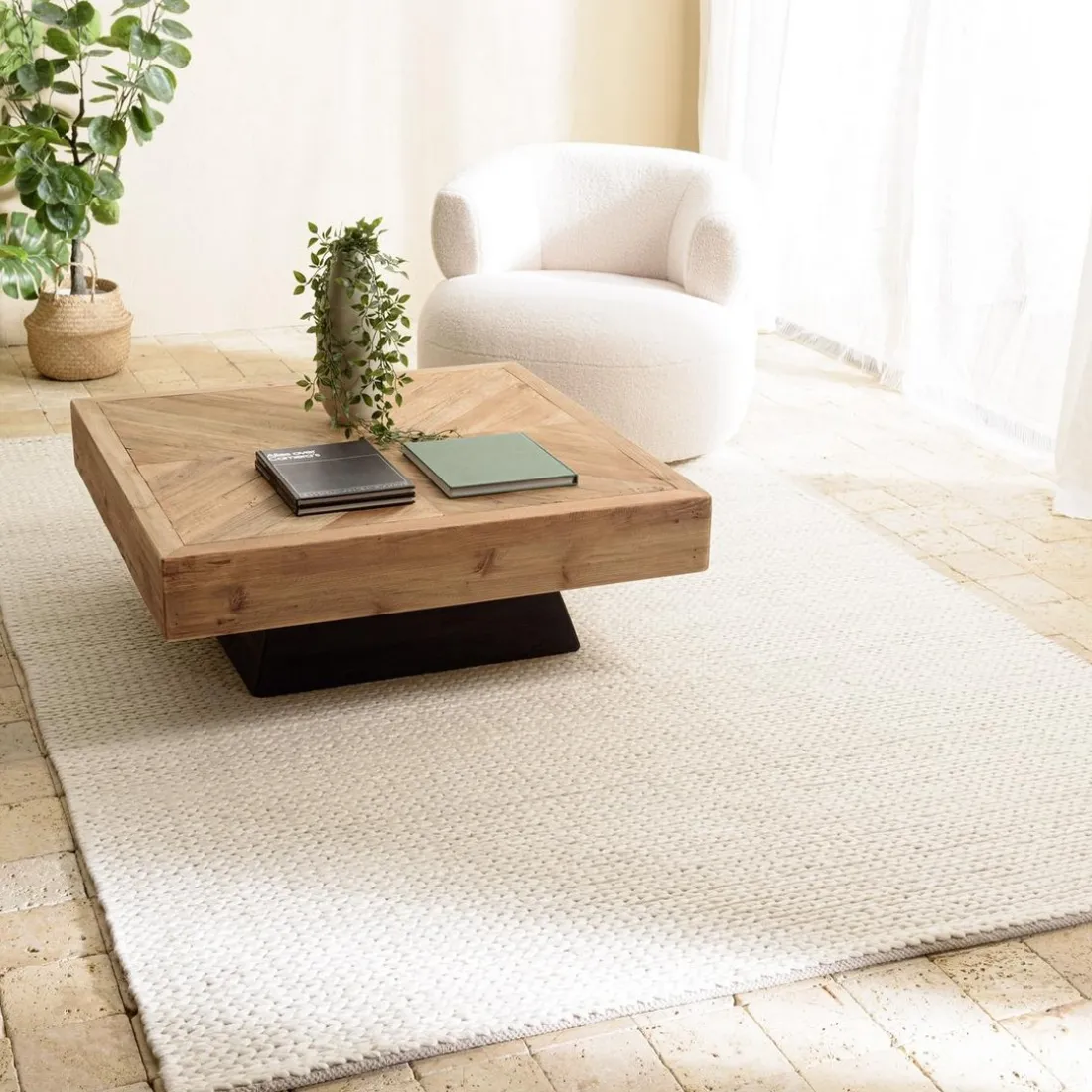 Tapis rectangulaire en laine tissée couleur écru QUENTIN